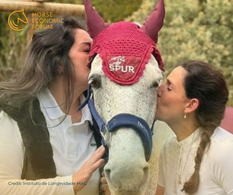 Projeto Sara: cavalos e idosos, cuidado e presença